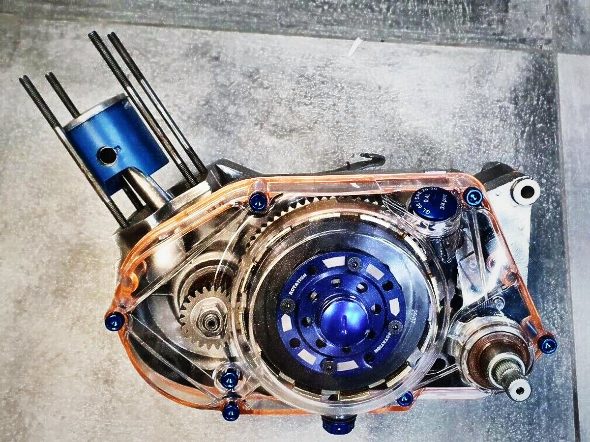 Geöffneter Simson Membranmotor mit verstärkter Kupplung